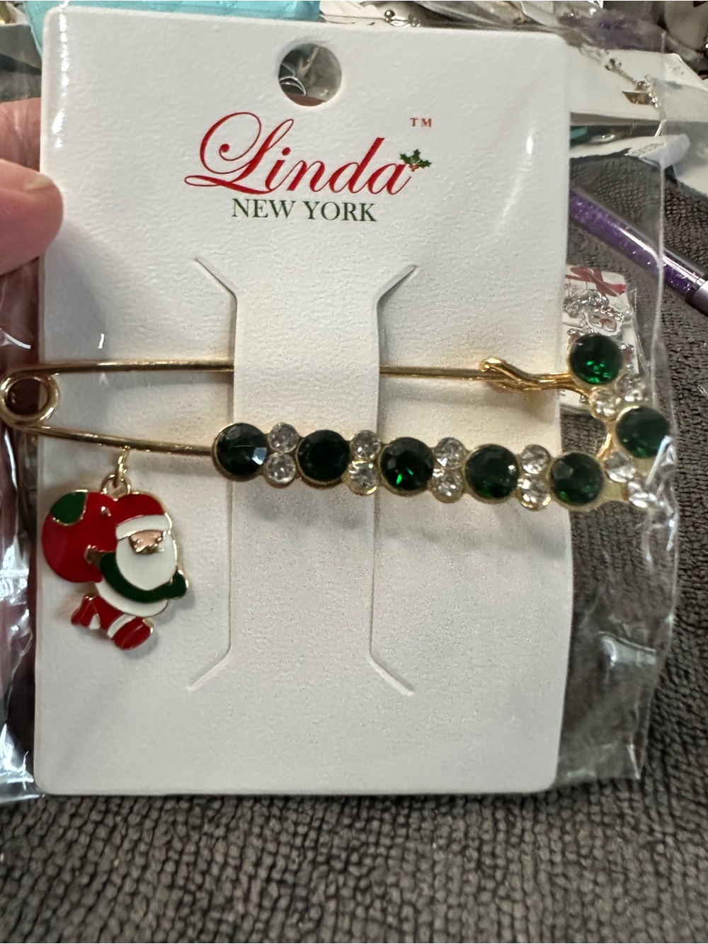 Green Crystal Charm Brooch Set